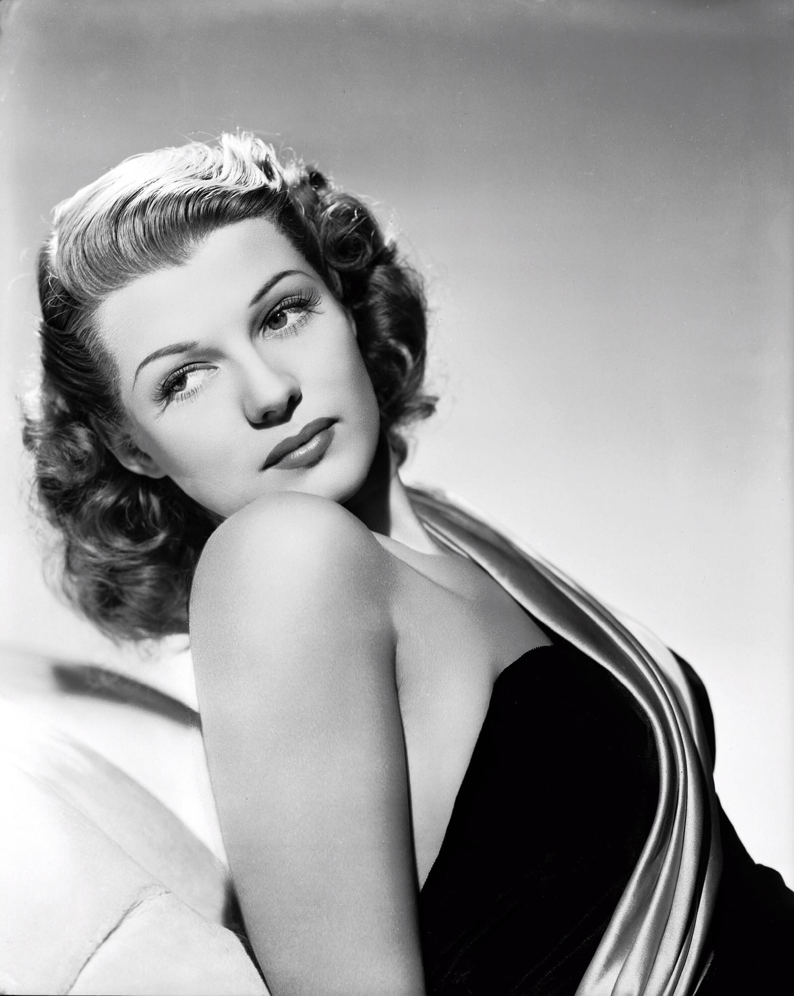 RITA HAYWORTH. The actress had a tumultuous relationship with Prince Aly Khan. Photo from Facebook.com/tcmtv 