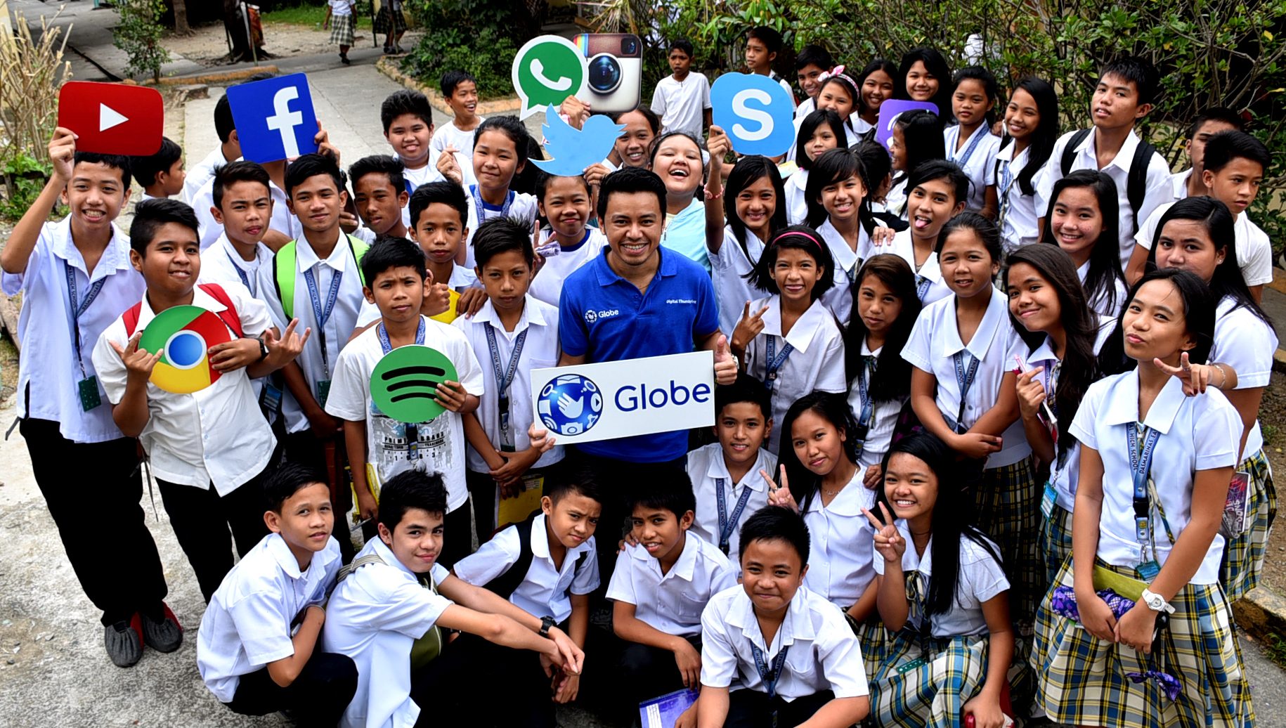 EDUCATION FOR ALL. Digitally-empowered students can become more competitive citizens and leaders. Image courtesy of Globe 