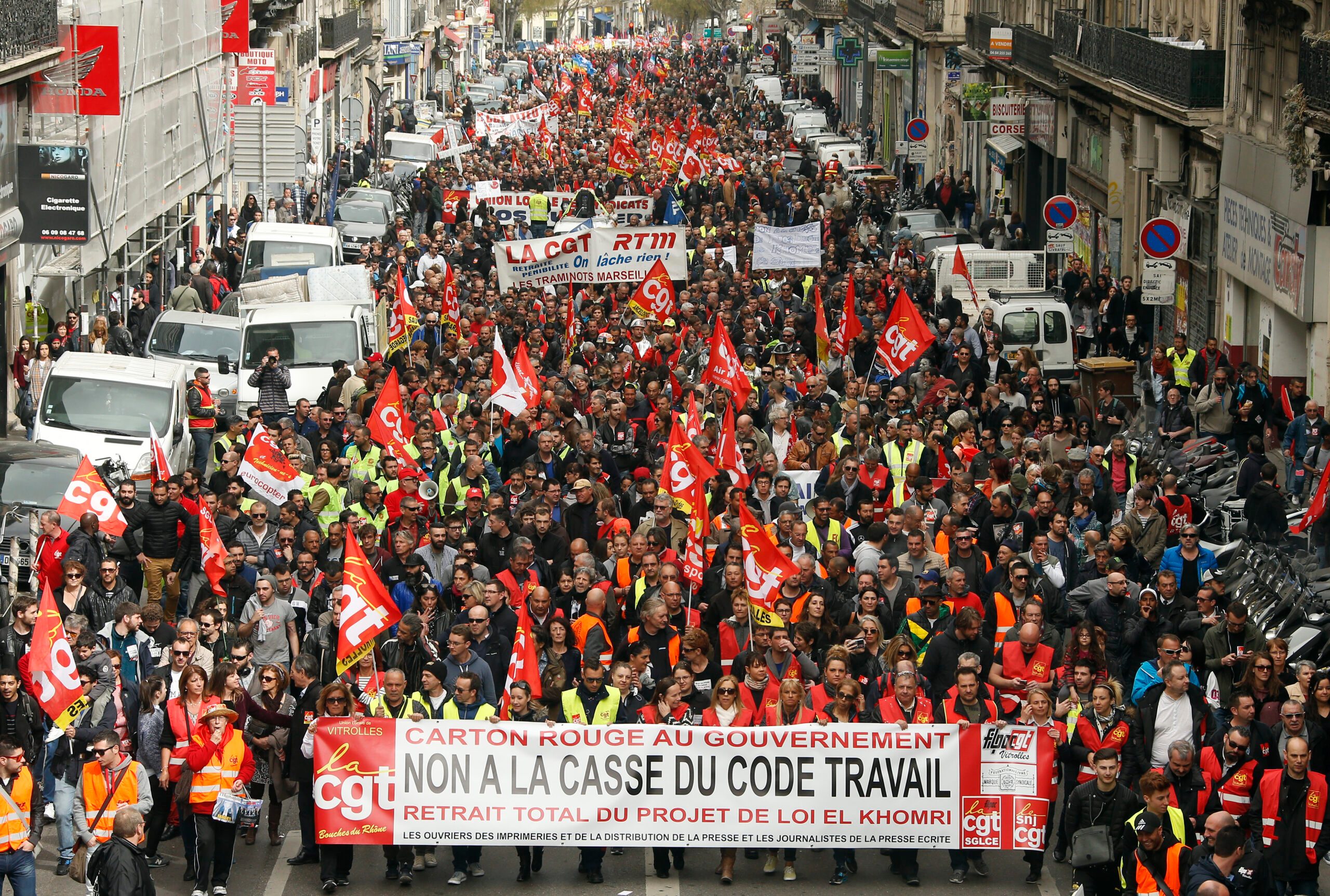 French protesters clash with police over labor reforms