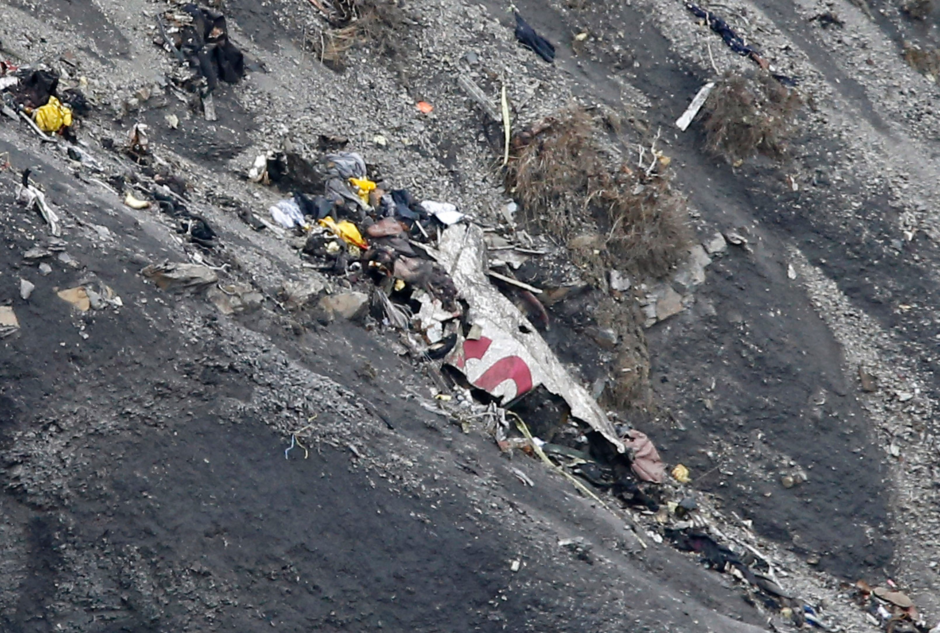 ILL-FATED FLIGHT. Search and rescue workers at the crash site of the Germanwings plane that plunged into the French Alps in March 2015. File photo by Guillaume Horcajuelo/EPA 