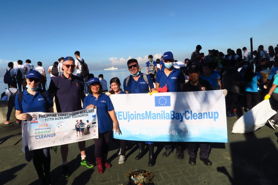 LOOK: European Union joins Manila Bay cleanup