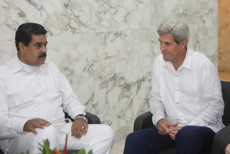 Maduro, Kerry meet in Colombia after peace deal signing