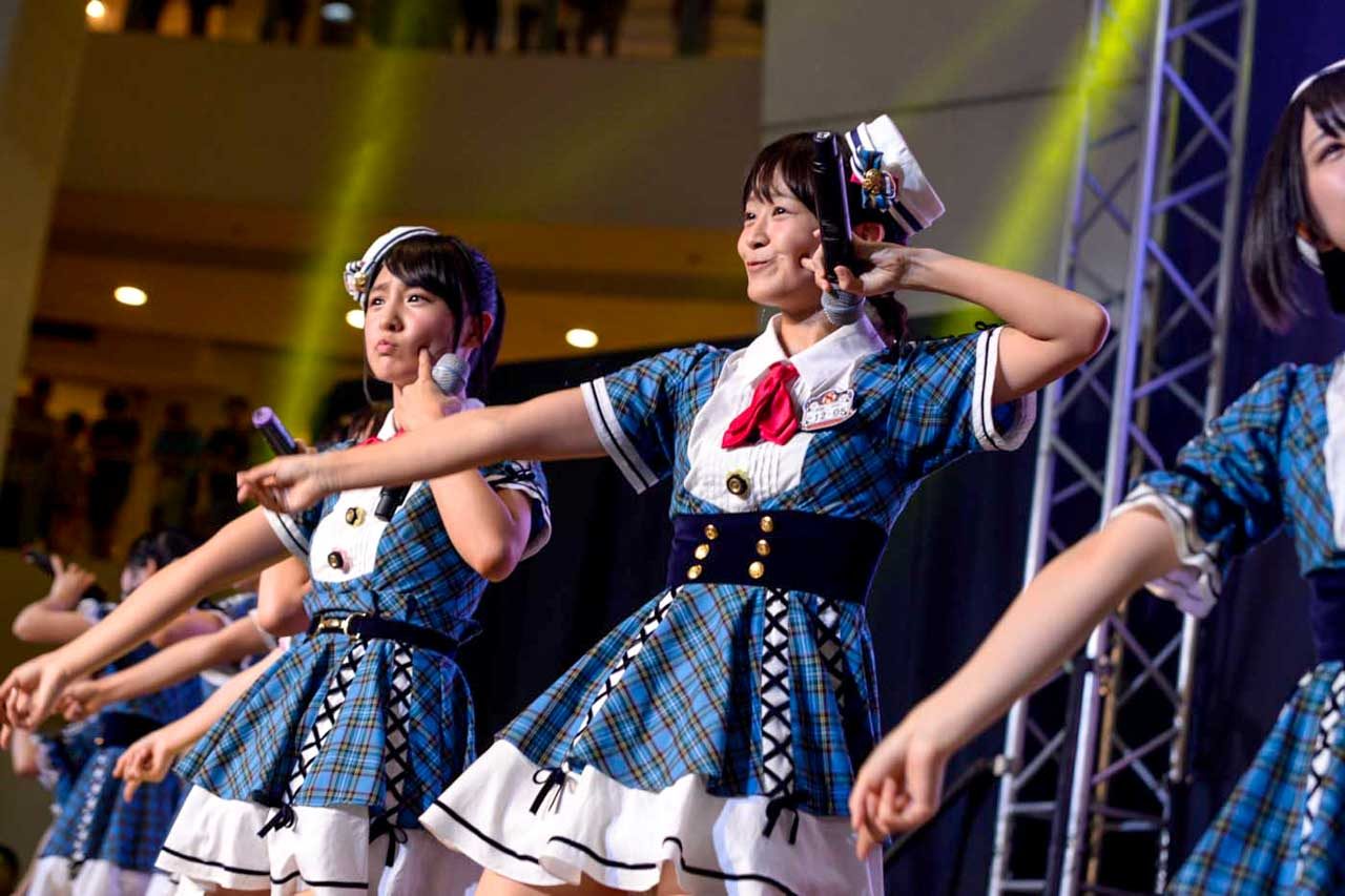 WATCH: Team 8 of AKB48 performs in the Philippines