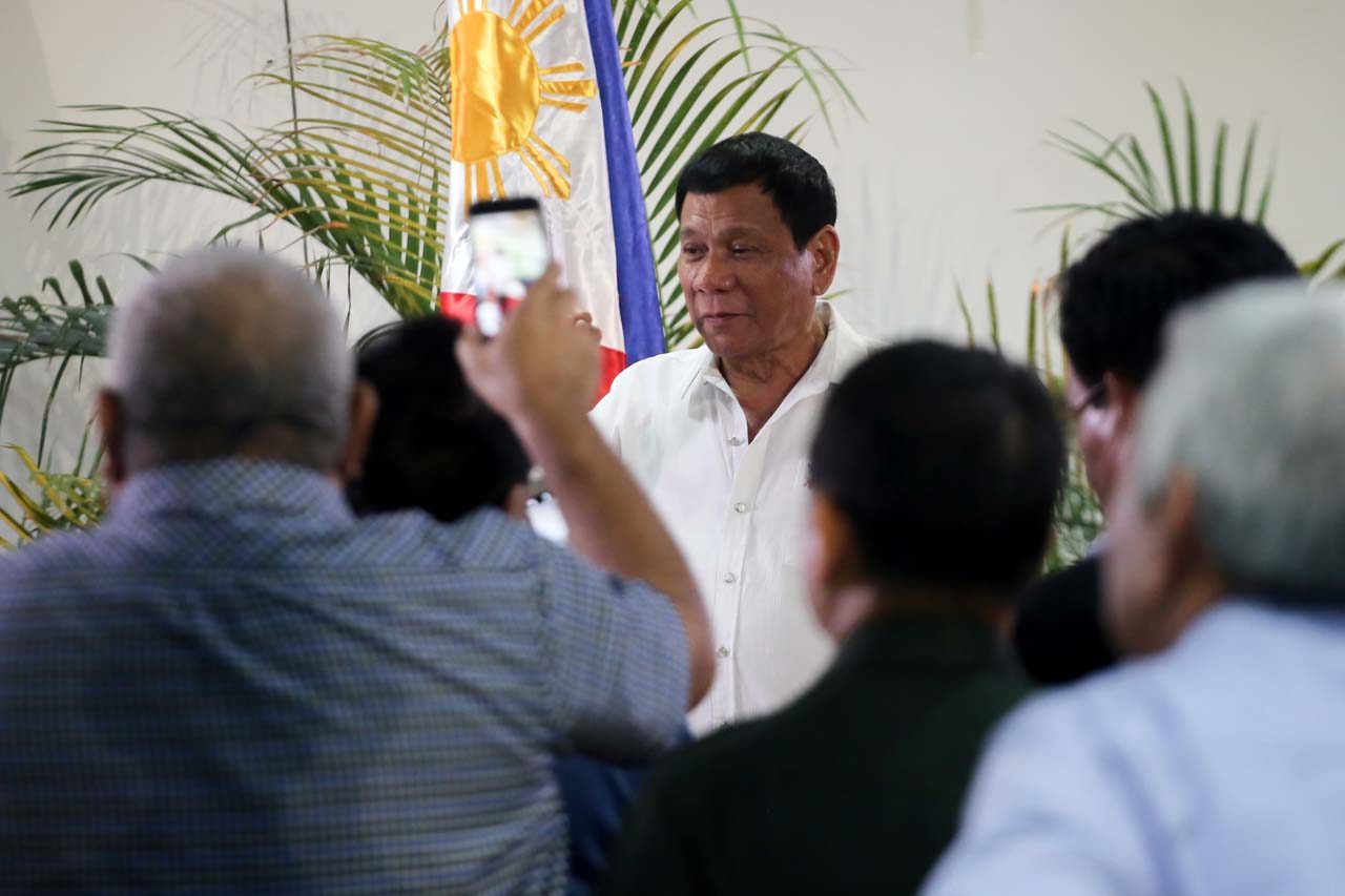 Duterte heard God’s voice: Stop cursing or I’ll bring plane down