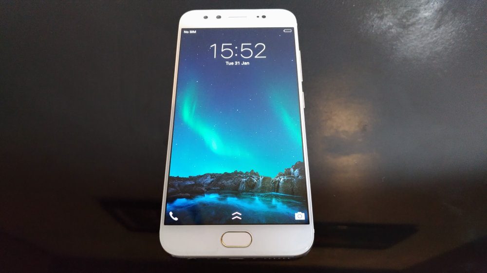The Vivo V5 Plus: An iPhone clone but still very likable