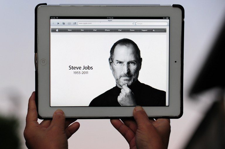 Apple still a star without Steve Jobs, but doubts linger