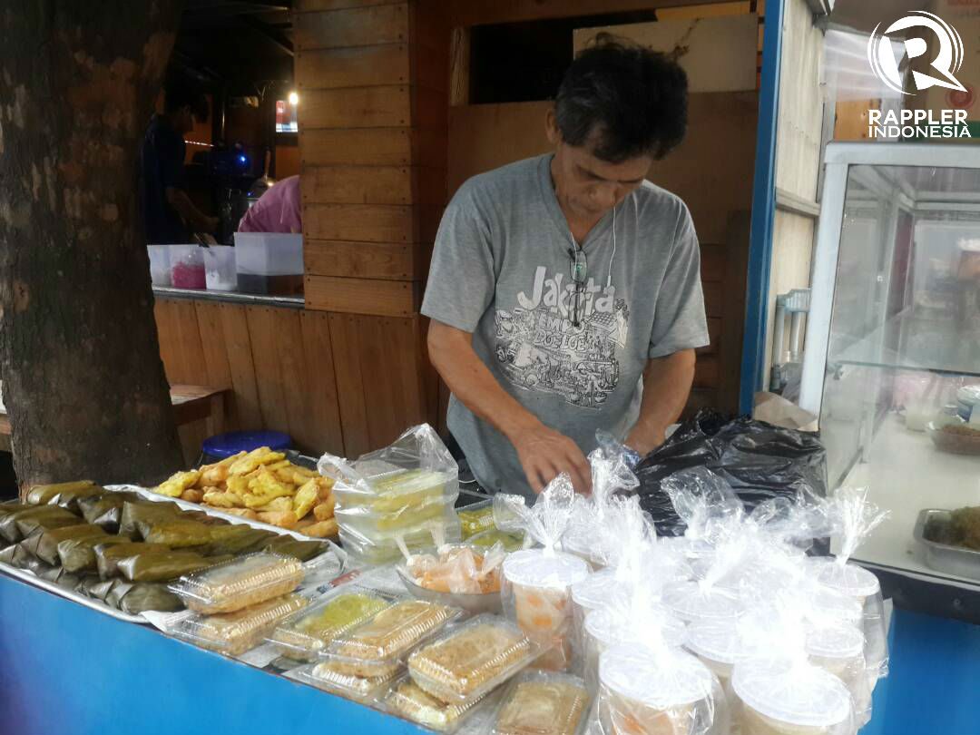 Pak Bana merupakan salah satu penjual Mie Glosor di Jalan Bangbarung, Bogor Utara. Foto oleh Uni Lubis/Rappler 