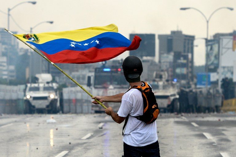 Clashes at fresh Venezuela anti-government demos