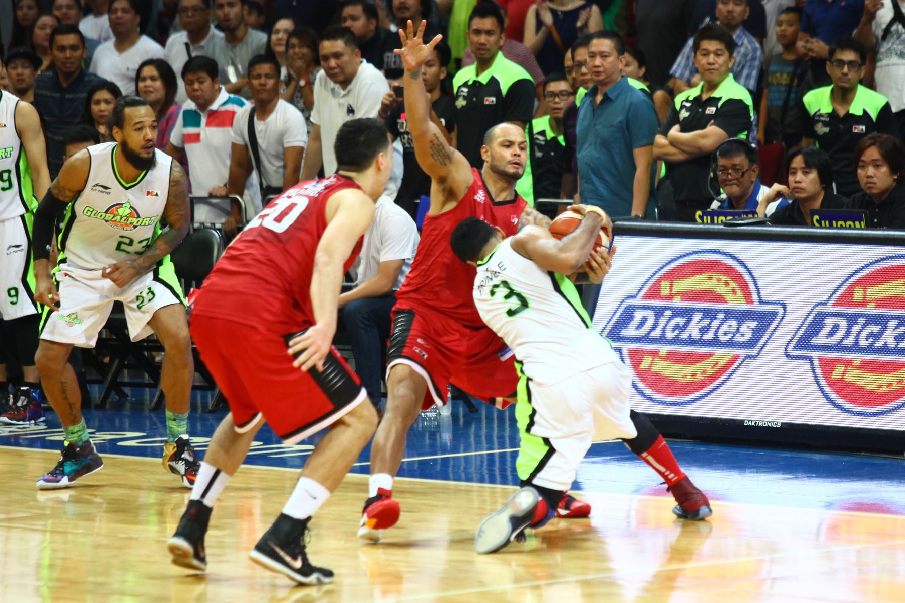 Fans throw coins at Washington after controversial Ginebra-Globalport game – report