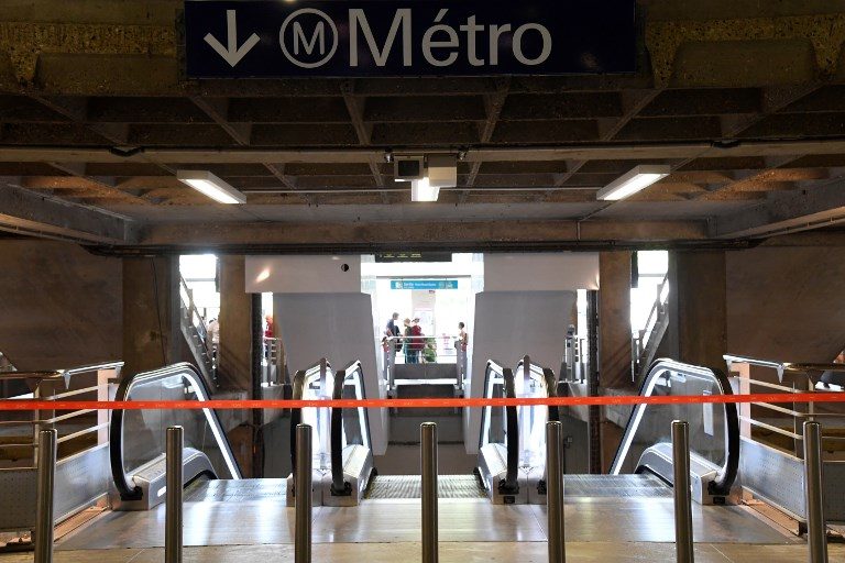 Service resumes on key Paris metro line after evacuation