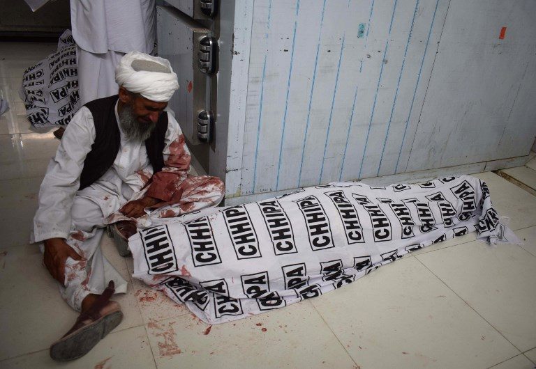 Suicide bomb kills 85 at Pakistan election rally