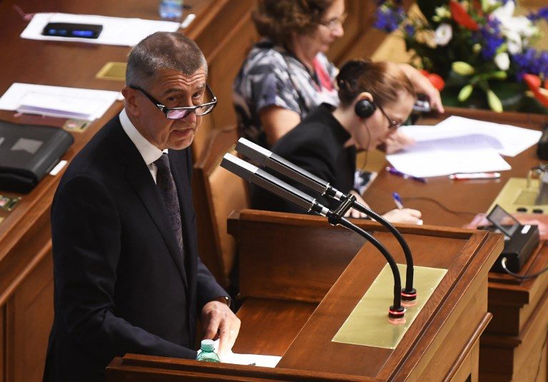 Czech gov’t wins confidence vote backed by Communists