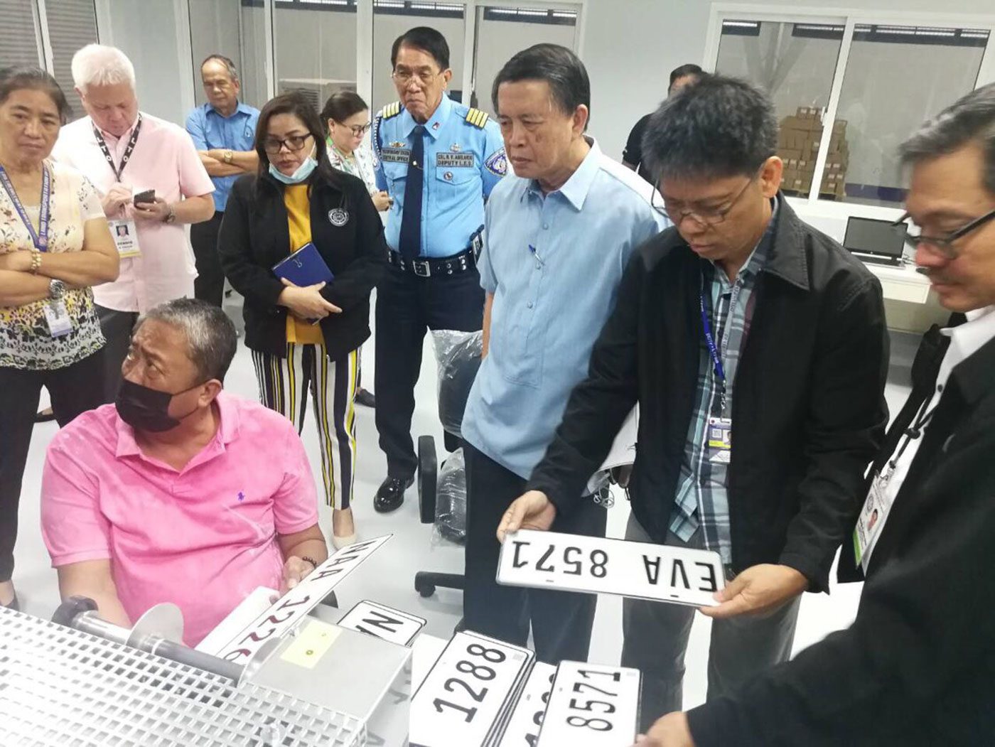DOTr buys own machines to make license plates