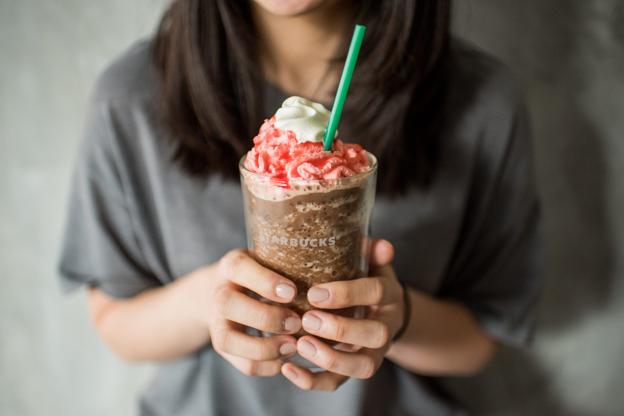 LOOK: This is the Santa Hat frappe, the new Starbucks Christmas 2016 drink
