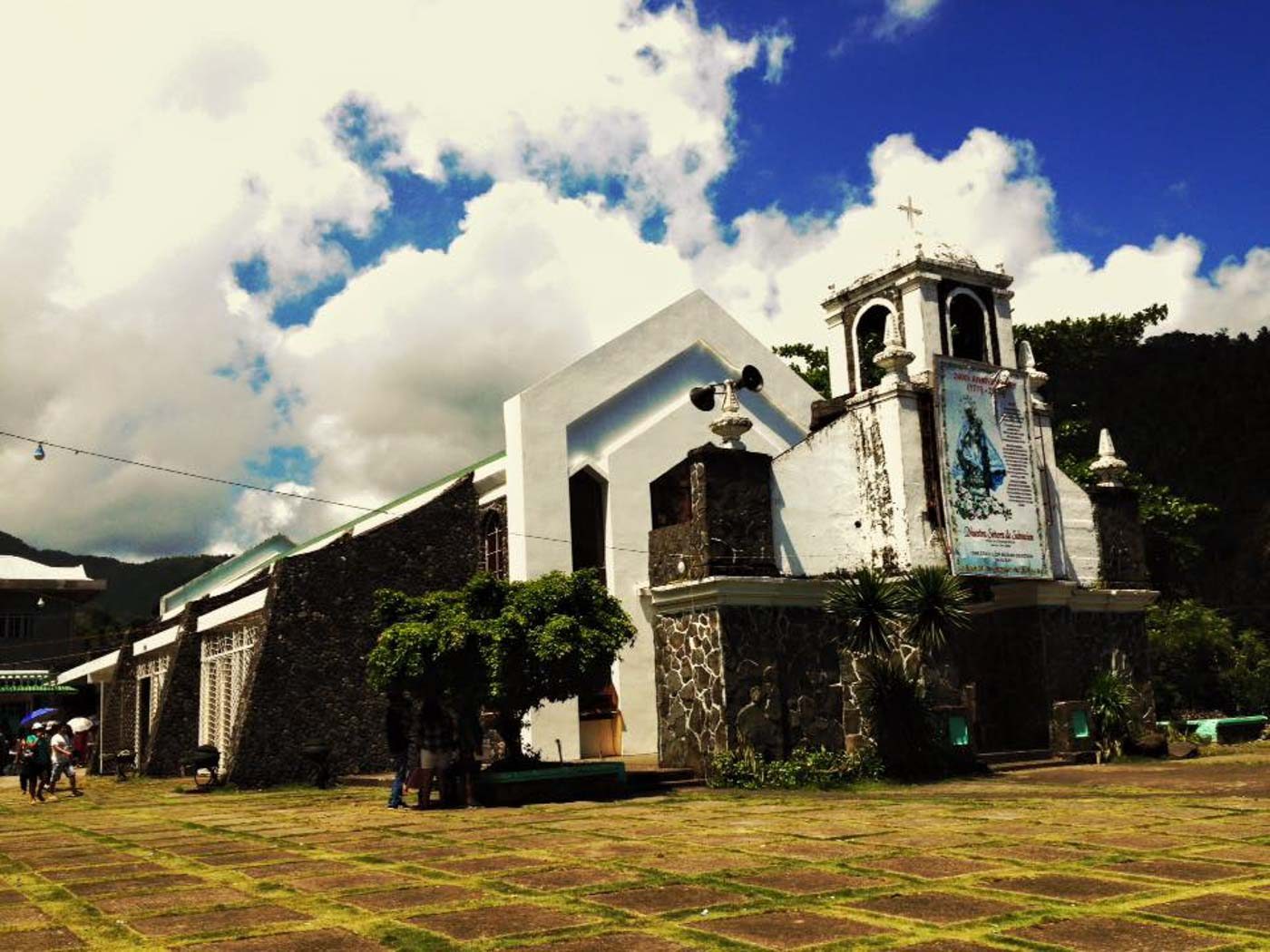 Touring Albay’s churches through Visita Iglesia