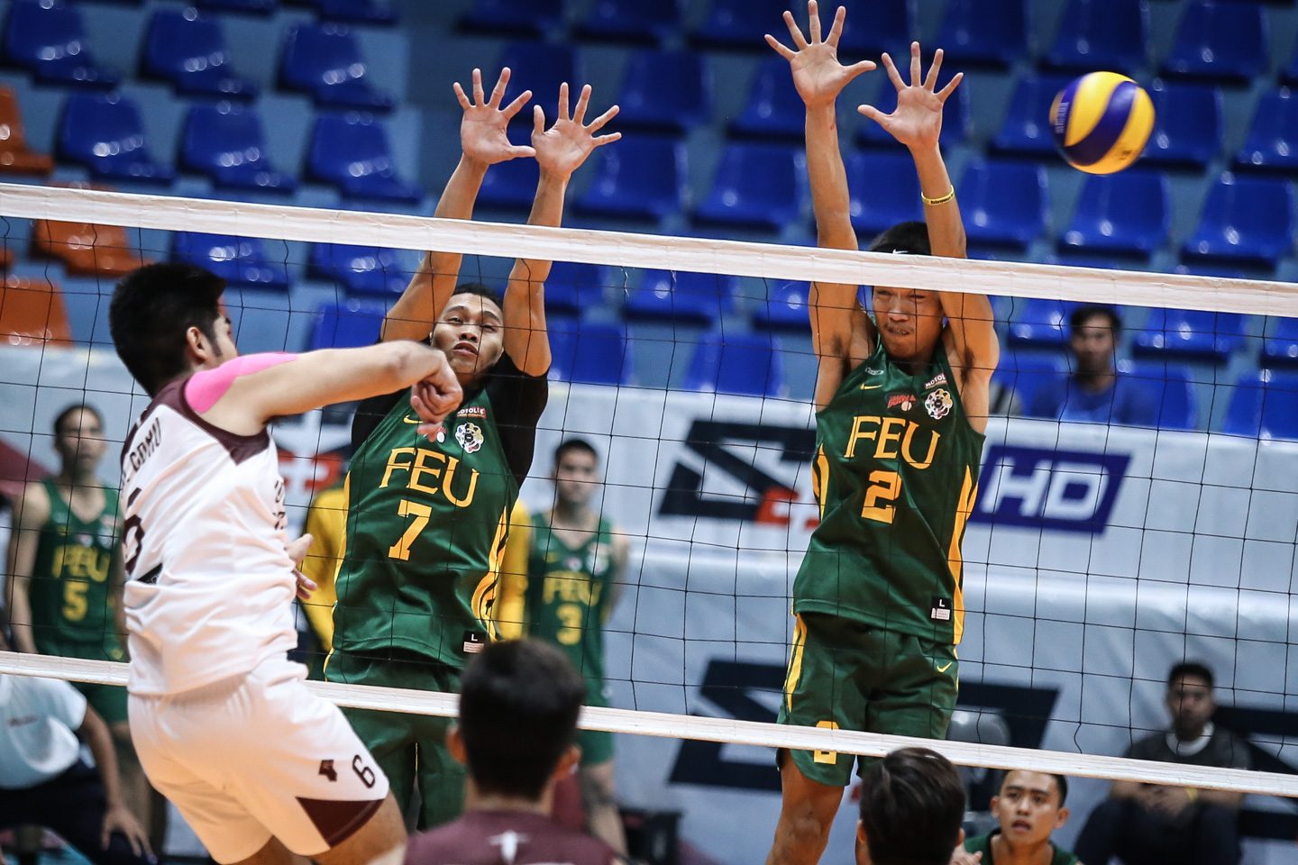 UAAP men’s volleyball: FEU, UST dominate in straight sets