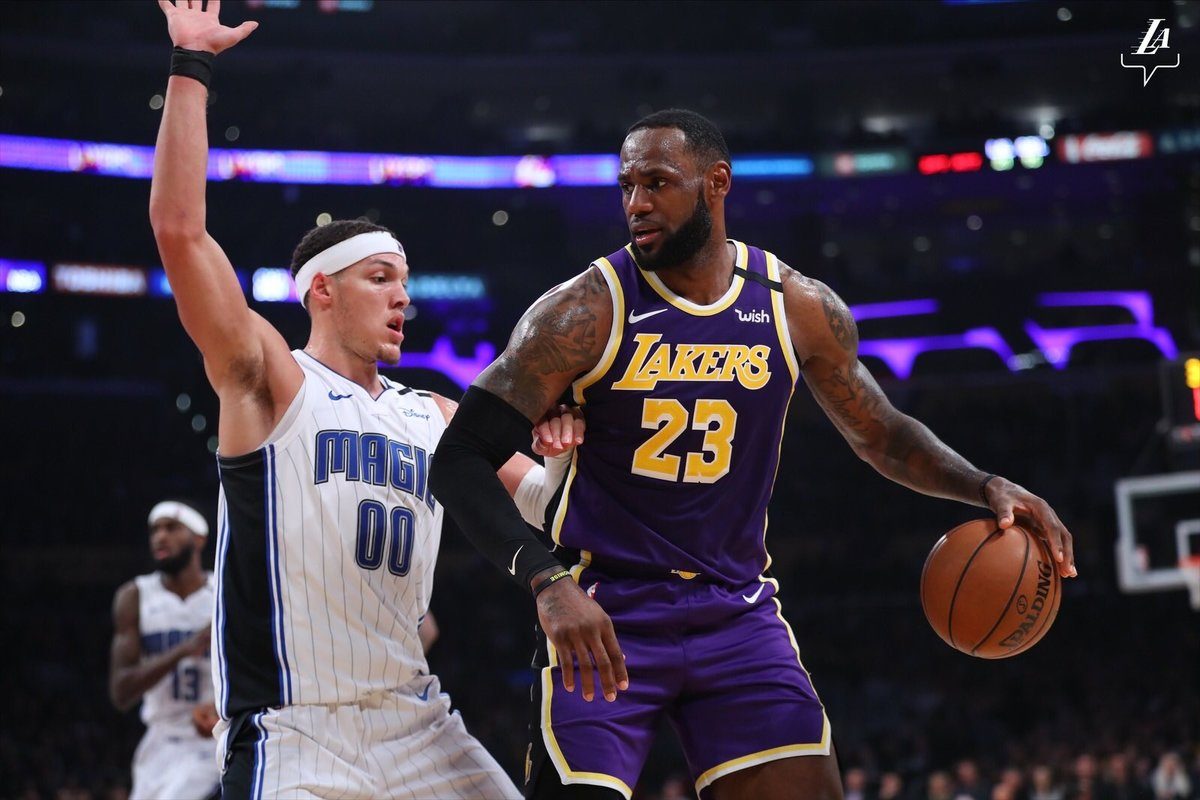 Fultz erupts for triple-double as Magic shock Lakers