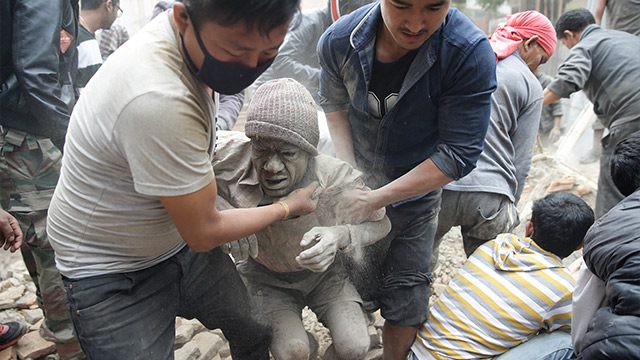 Death toll from Nepal quake jumps past 2000