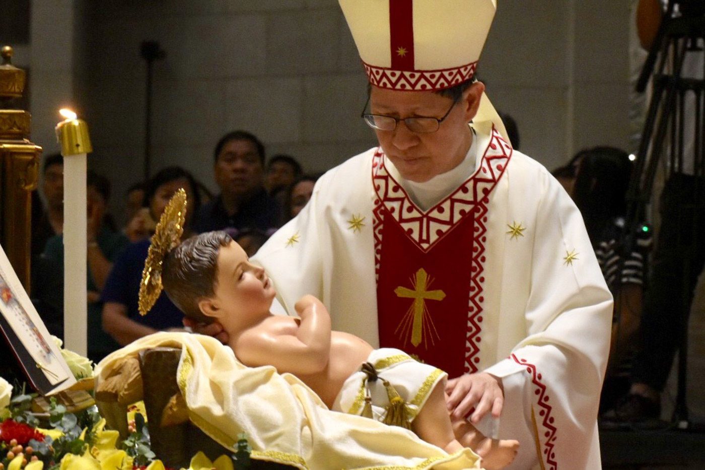 Cardinal Tagle urges youth to make ‘toxic’ world better