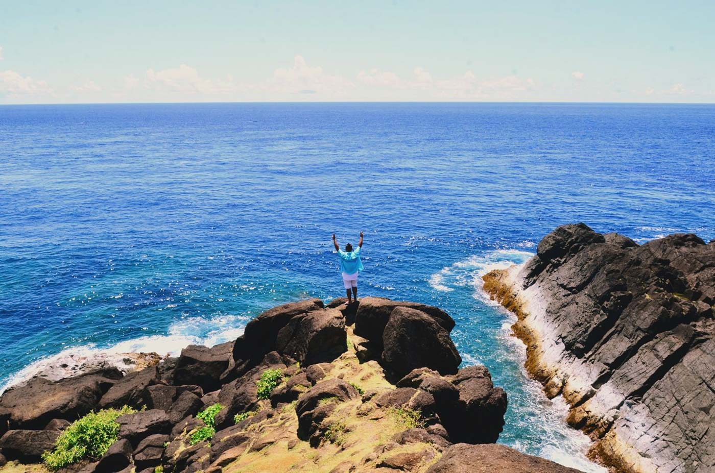 VIEWPOINT. Get up early in the morning to trek up to Binurong Point. Photo by Potpot Pinili 