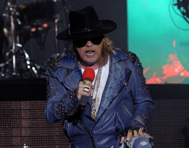 Axl Rose to front AC/DC – report