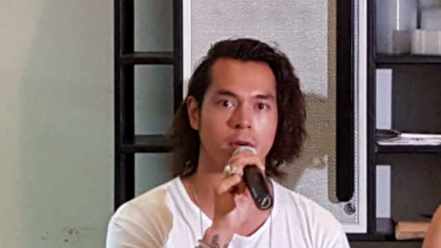 BEST ACTOR. Jake Cuenca says his win as Best Actor at the World Cinema in Brazil was a surprise since he made the film a few years ago. Photo by Alexa Villano/Rappler   