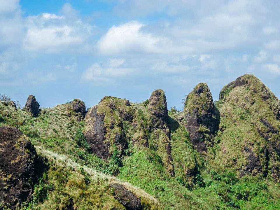 STONE FACES. Mt. Batulao is not just greenery, it also has rock formations. Photo by Joshua Berida 