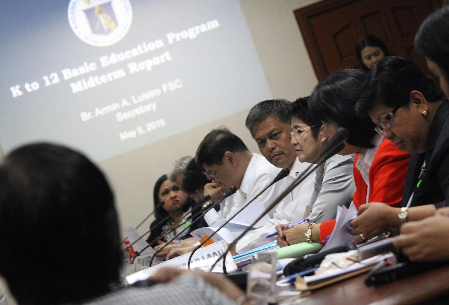 'READY FOR K TO 12.' Education Secretary Armin Luistro (center) along with other education officials during a Senate hearing on K to 12. File photo by Joel Leporada/Rappler 