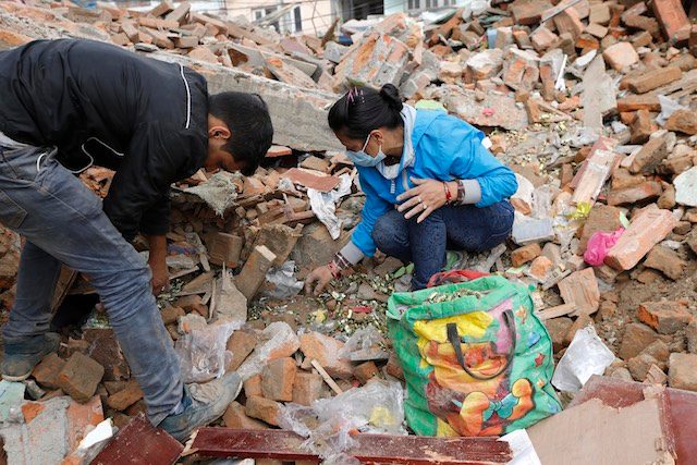 Anger in Kathmandu as Nepal quake survivors try to leave capital