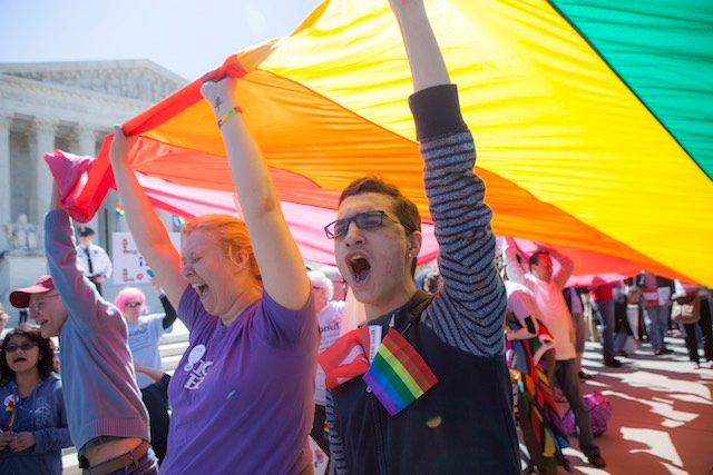 Mengapa LGBTIQ Indonesia perlu rayakan pengesahan pernikahan sejenis di AS