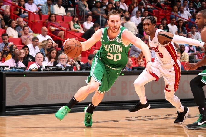Hayward shines as Celtics hand Heat damaging defeat