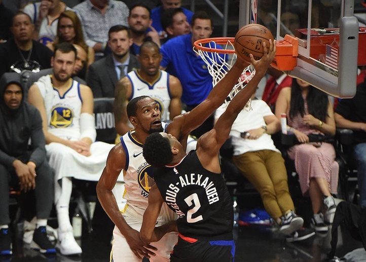 Ruthless Warriors flog Clippers for 2-1 series lead