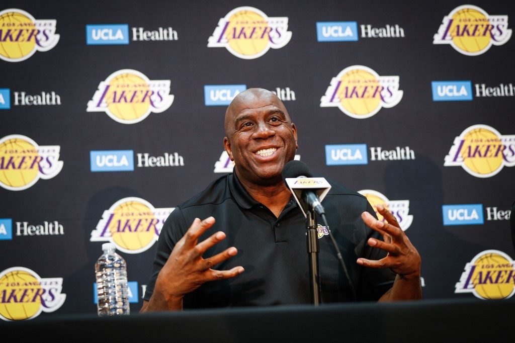 Magic Johnson steps down as Los Angeles Lakers chief