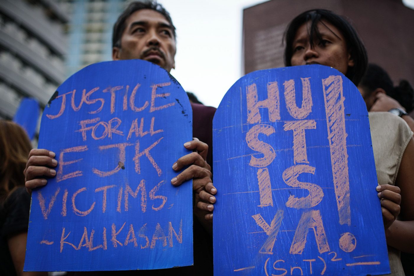 JUSTICE. Families and victims of drug related killings, Rise Up for Life and supporters hold a Black Friday Protest at the Boy Scout Circle in Quezon City. File poto by Jire Carreon/Rappler 