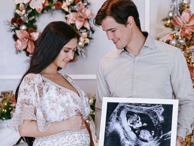 Phil Younghusband, wife Margaret Hall expecting first child