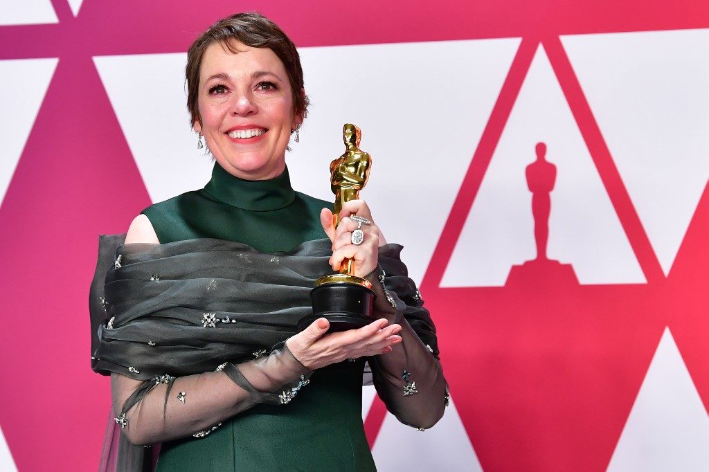 Queen honors ‘The Crown’ actress Olivia Colman