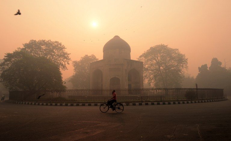 Delhi shuts schools as smog sparks health ’emergency’