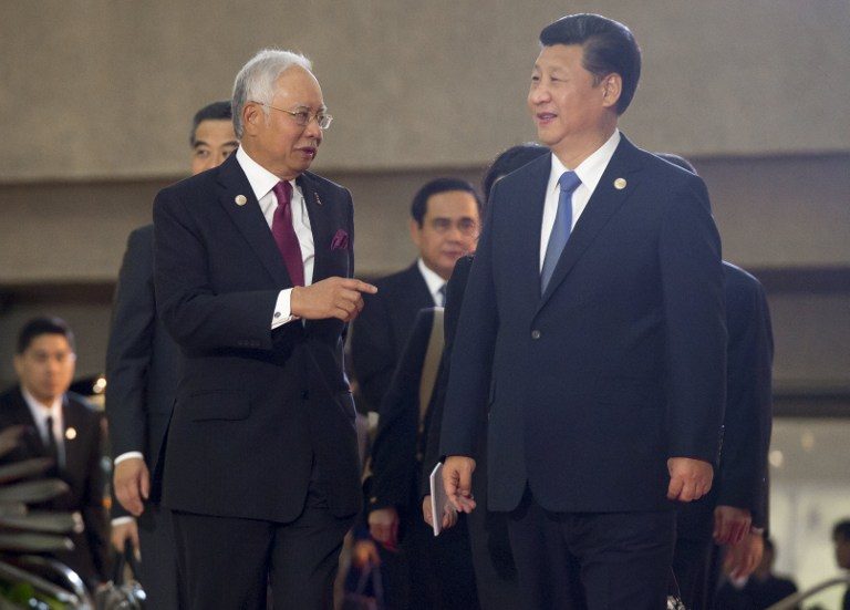 Malaysia PM signs defense deal in tilt toward China