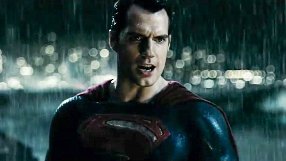 WATCH: New clip shows ‘Batman v Superman’ epic battle