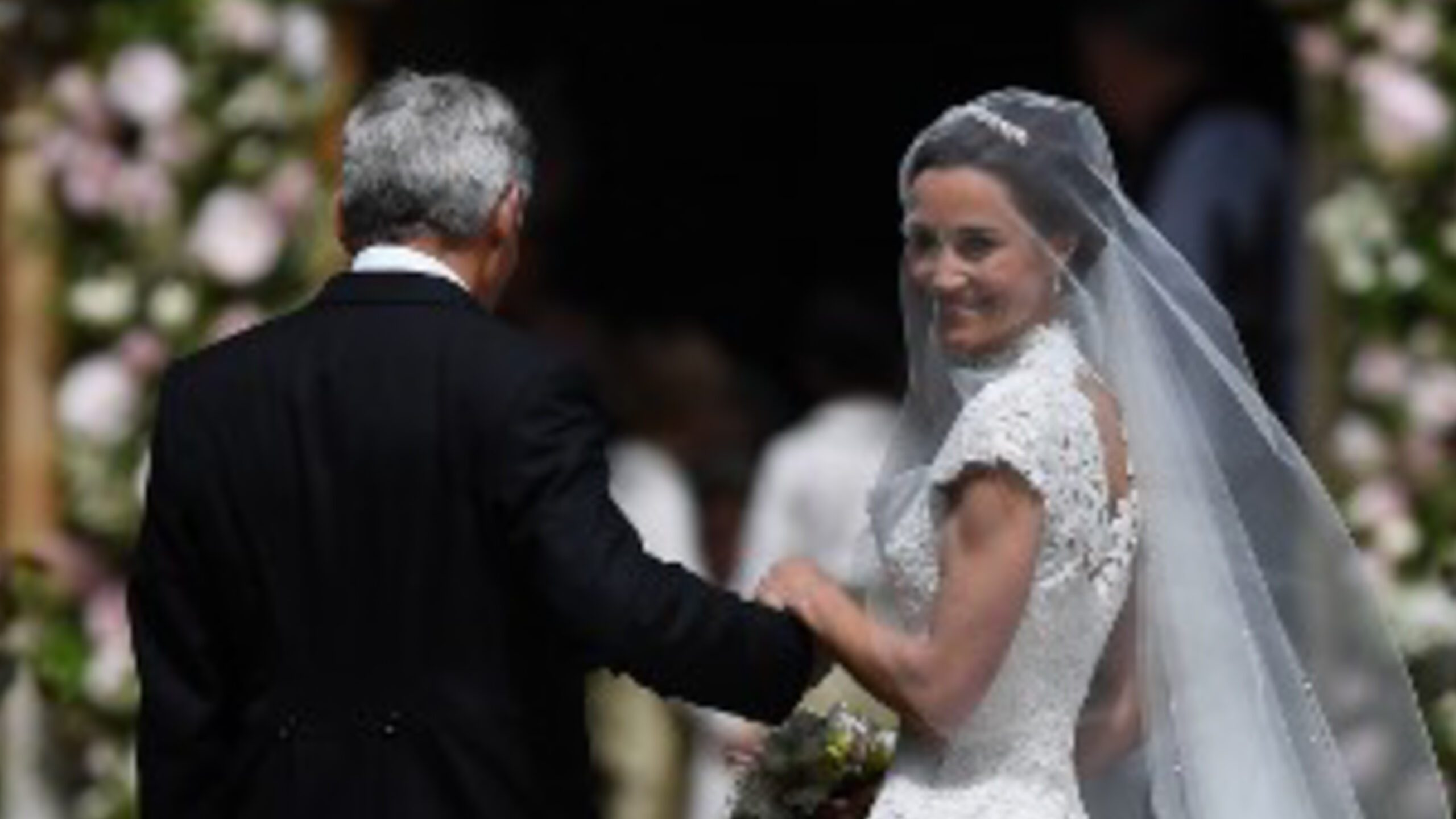 LOOK: Pippa Middleton’s wedding gown
