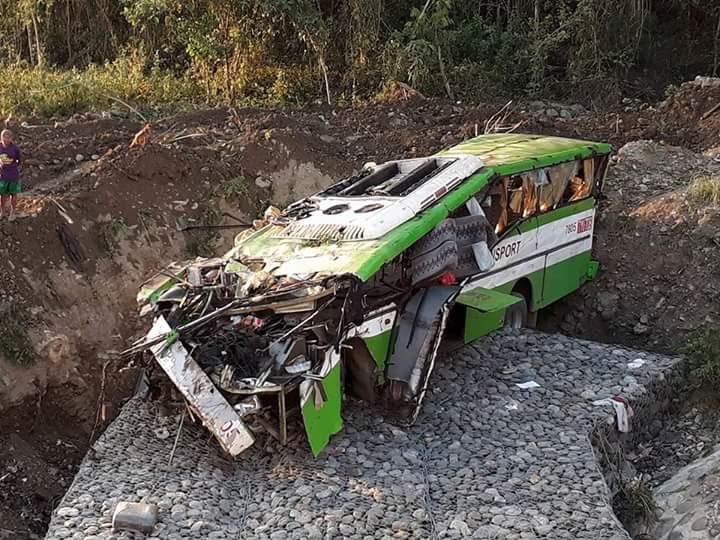 At least 19 dead in Occidental Mindoro bus crash