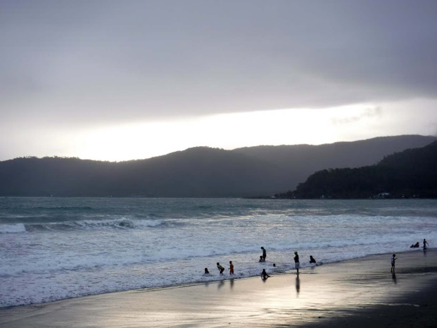 SURF BEACH. Sabang is the surfing area in Baler. Photo by Jherson Jaya 