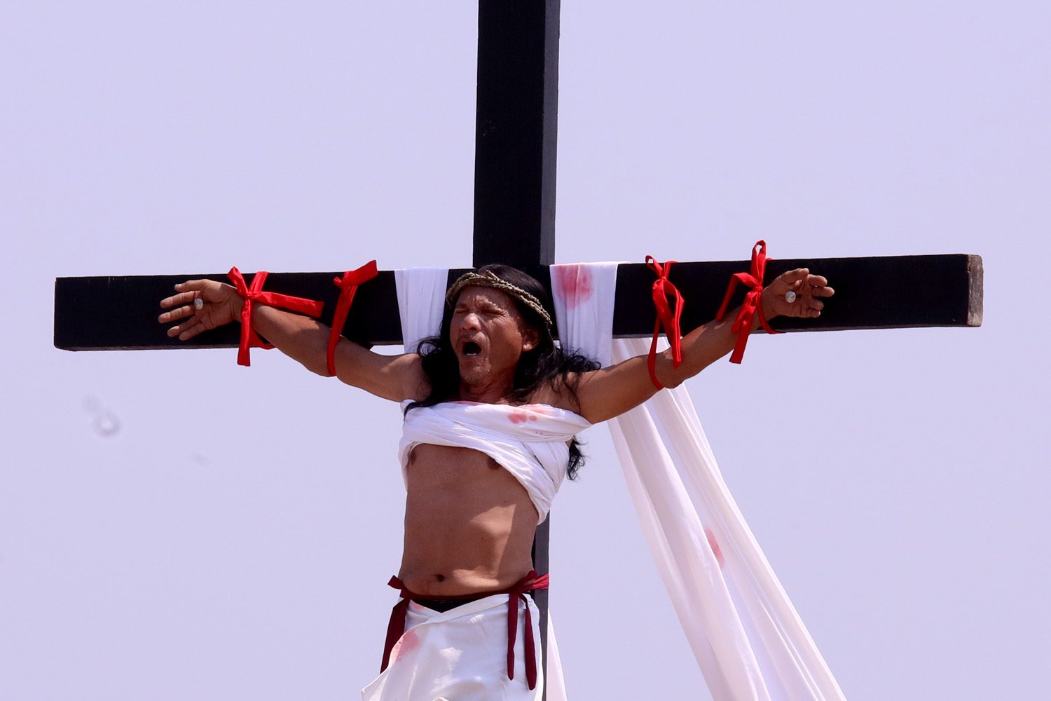 Pampanga calls off ritual crucifixions over coronavirus