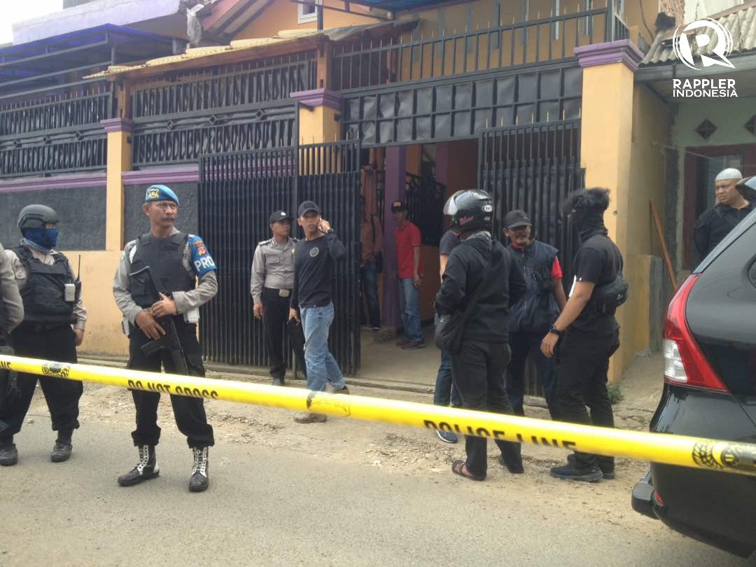 Perlengkapan militer disita polisi dari rumah terduga teroris Kampung Melayu