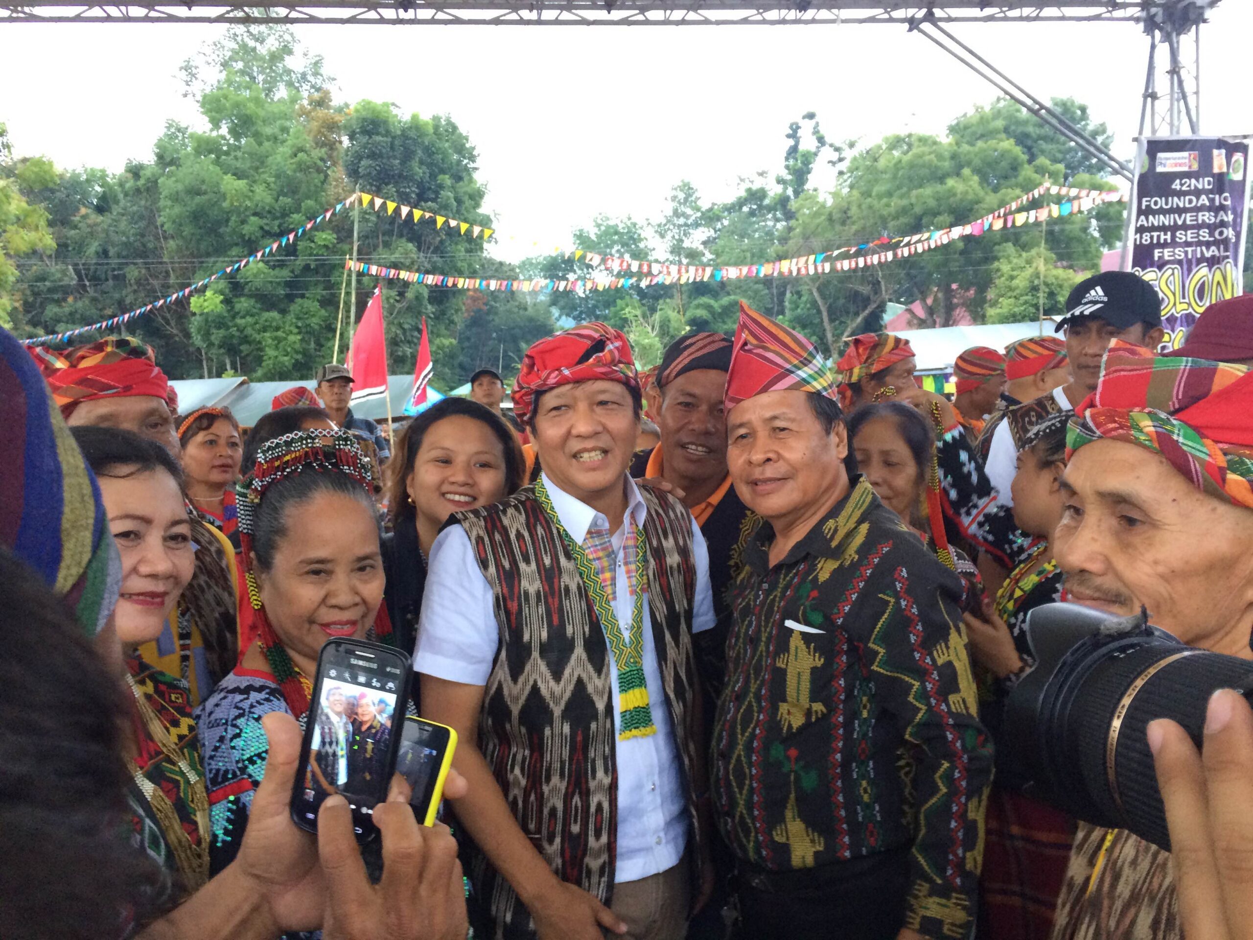 Marcos starts courting Mindanao to boost his numbers