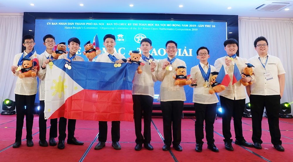 Filipino students win 10 medals in Vietnam math contest