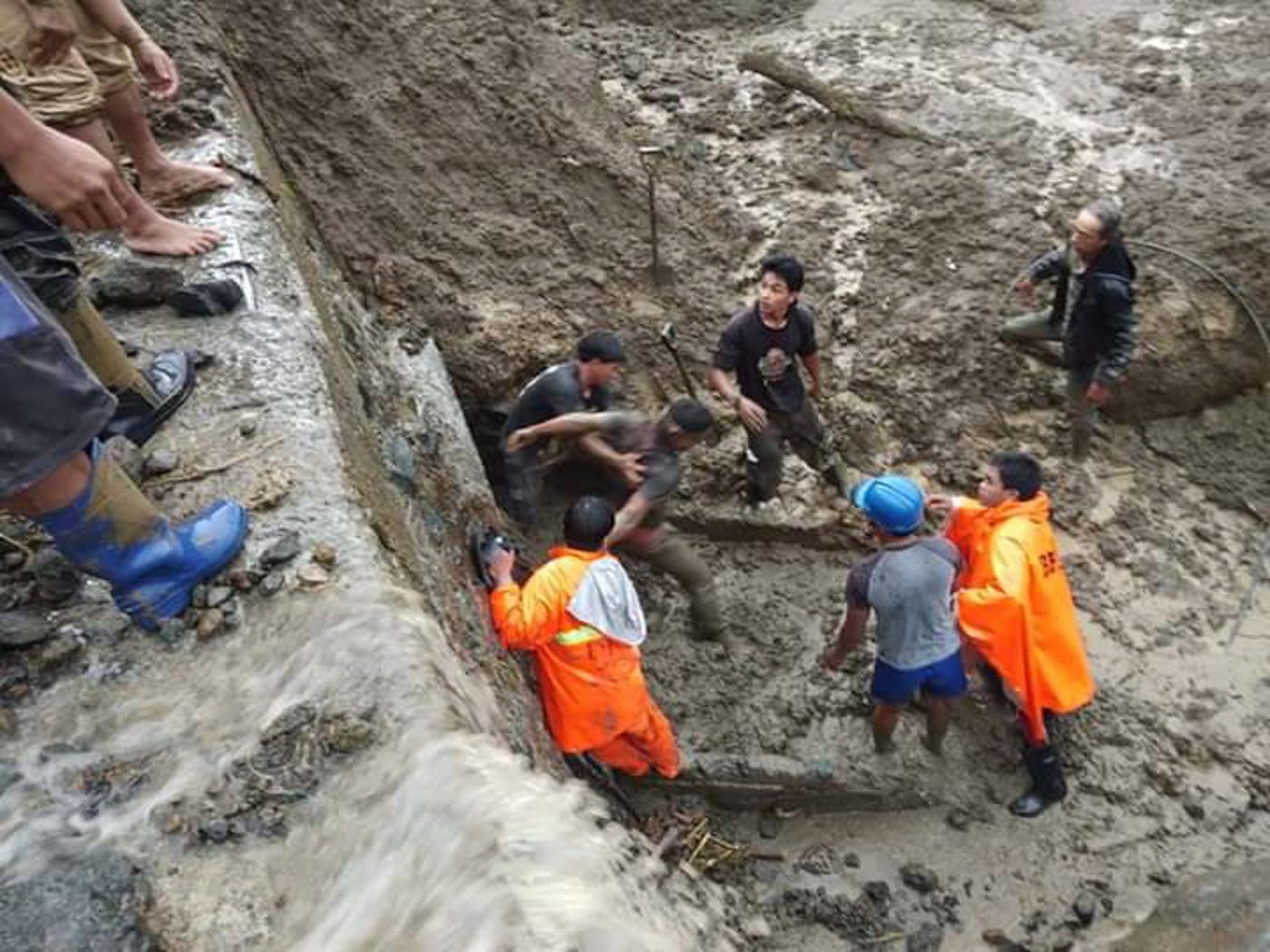 3 more bodies recovered from DPWH Bldg in Mountain Province