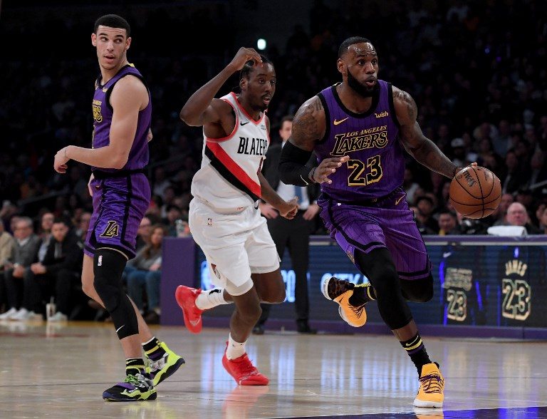 LeBron’s record night tows Lakers past Blazers