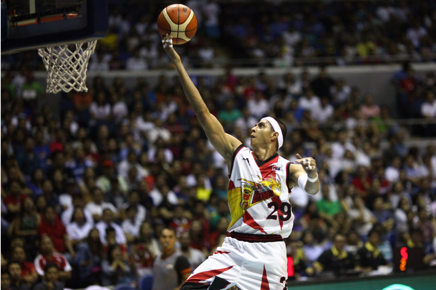 MISSION REPEAT. Arwind Santos and the Beermen are looking for their third title in the last four conferences 