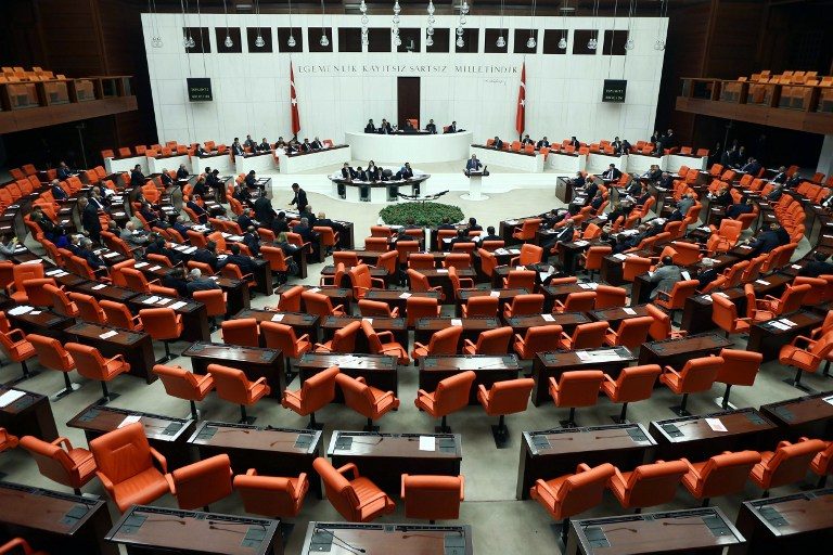 Turkey government battles to push protest bill into parliament